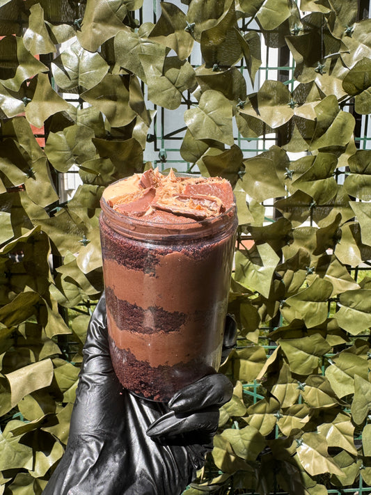 Kinder Bueno Chocolate Cake Jar 🤎